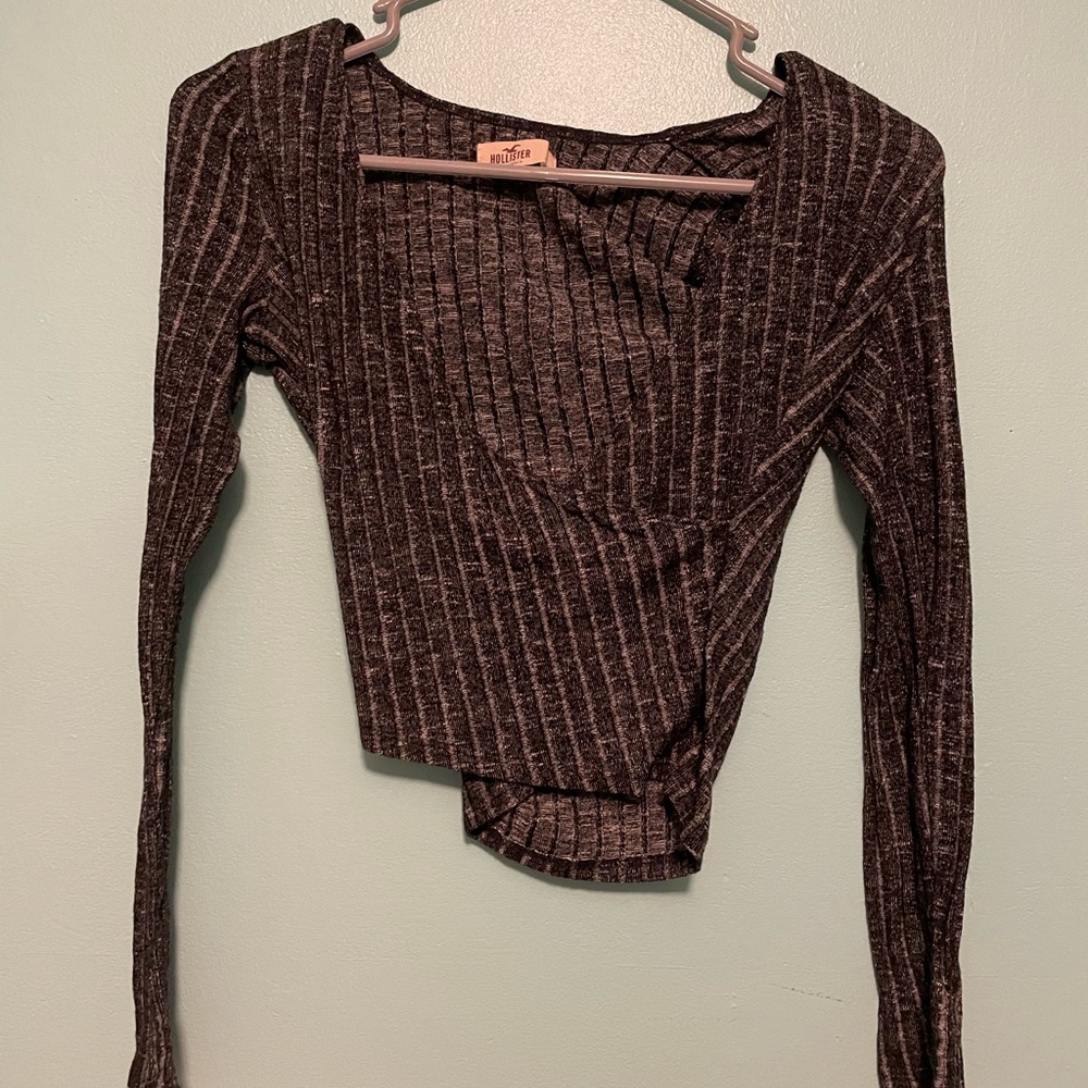 Hollister wrap top